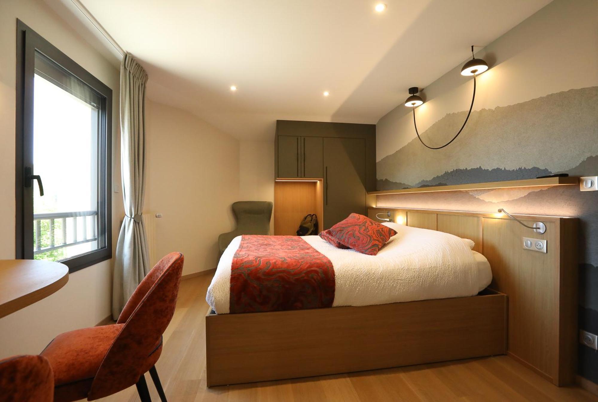 Logis Hotel Spa Restaurant Le Provence Lanarce Exterior foto