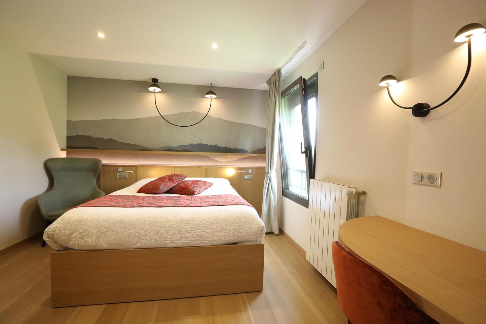 Logis Hotel Spa Restaurant Le Provence Lanarce Exterior foto
